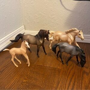 Breyer Cloud’s Encore Horse Figurine Set - Brown, Black, Cream